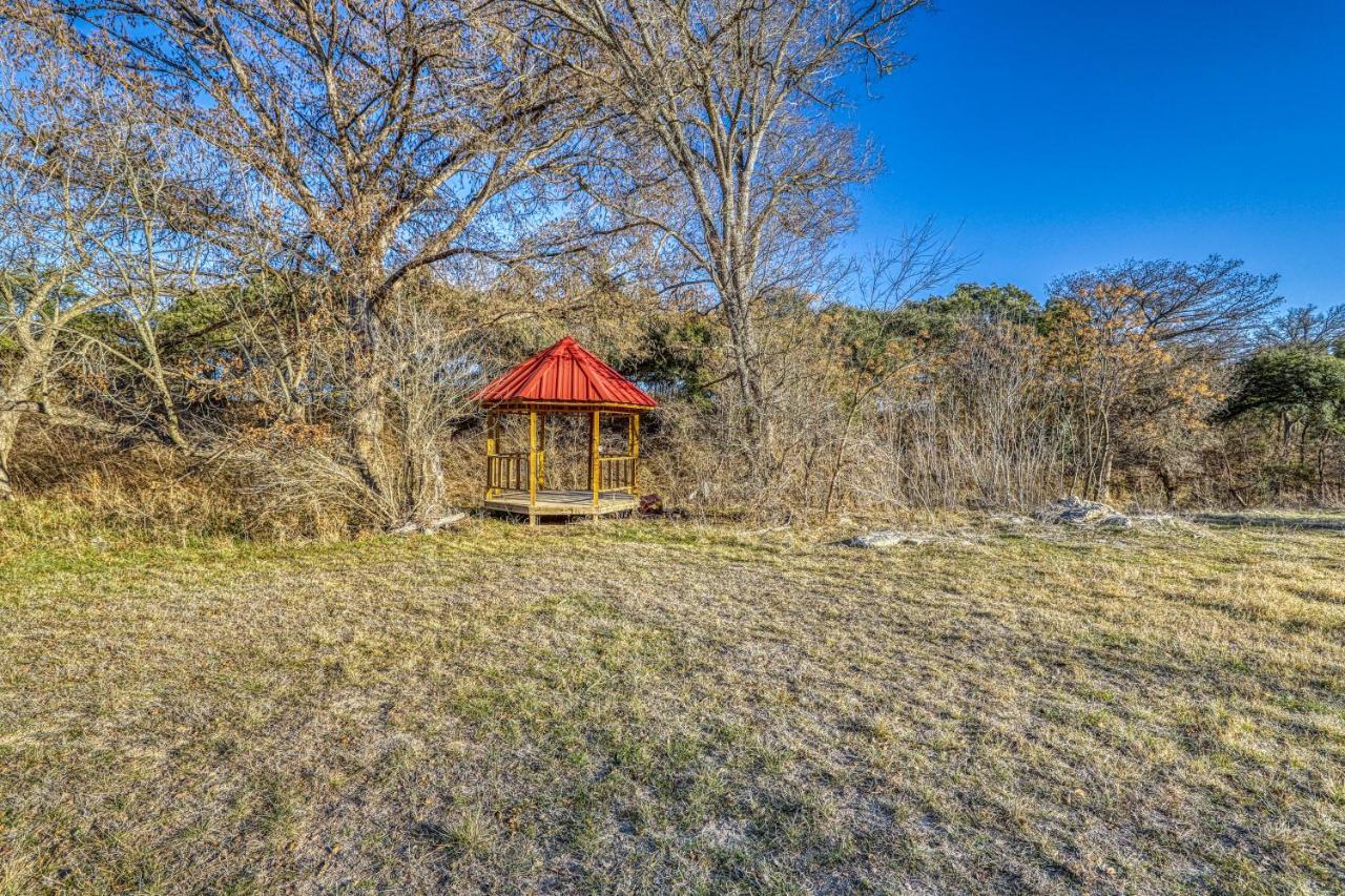 The Olive @ Mendelbaum Winery Guest Cabins Hotel Fredericksburg Exterior foto